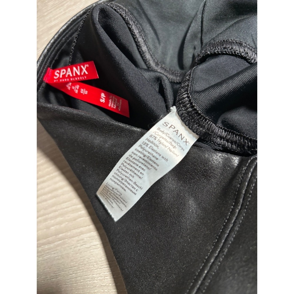 Spanx S Faux Leather Moto Leggings Very Black High Rise Ribbed Whimsigoth Active - Picture 8 of 9
